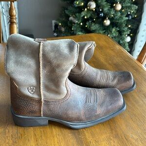 Ariat Square Toe Boots Men’s 10.5 D